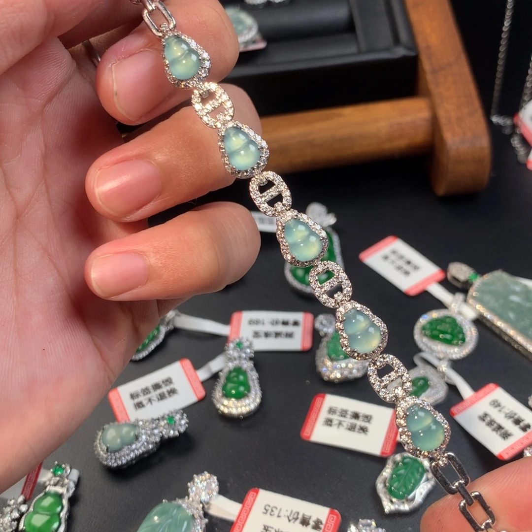 未镶嵌手链翡翠手链