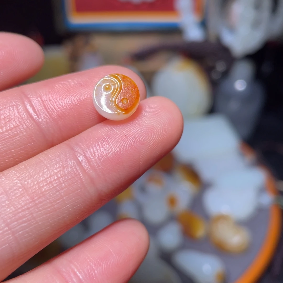 松***鼠和田玉未镶嵌吊坠(不含链)