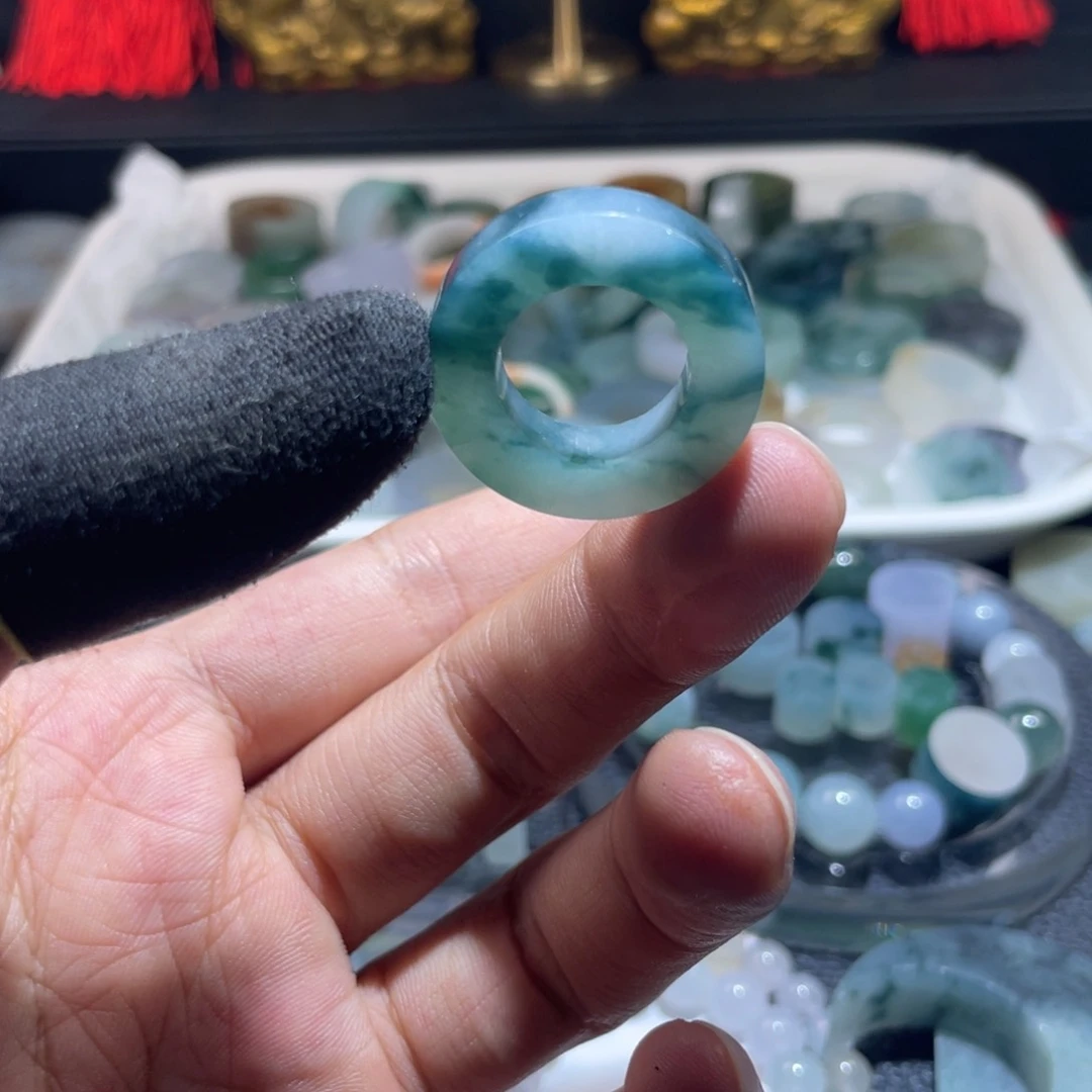 定制翡翠未镶嵌天然翡翠
