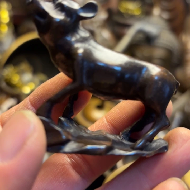 铜器摆件    点击下单