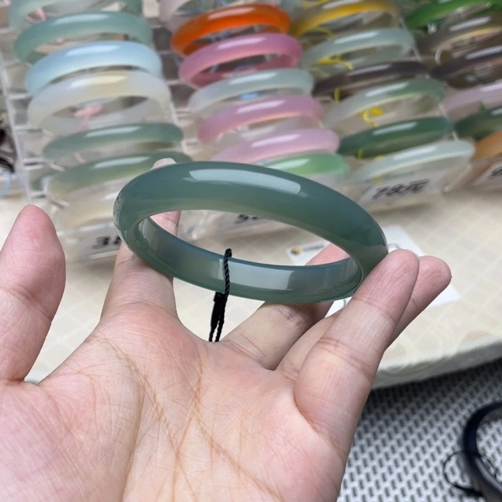 玛瑙/玉髓未镶嵌手镯56.圈口