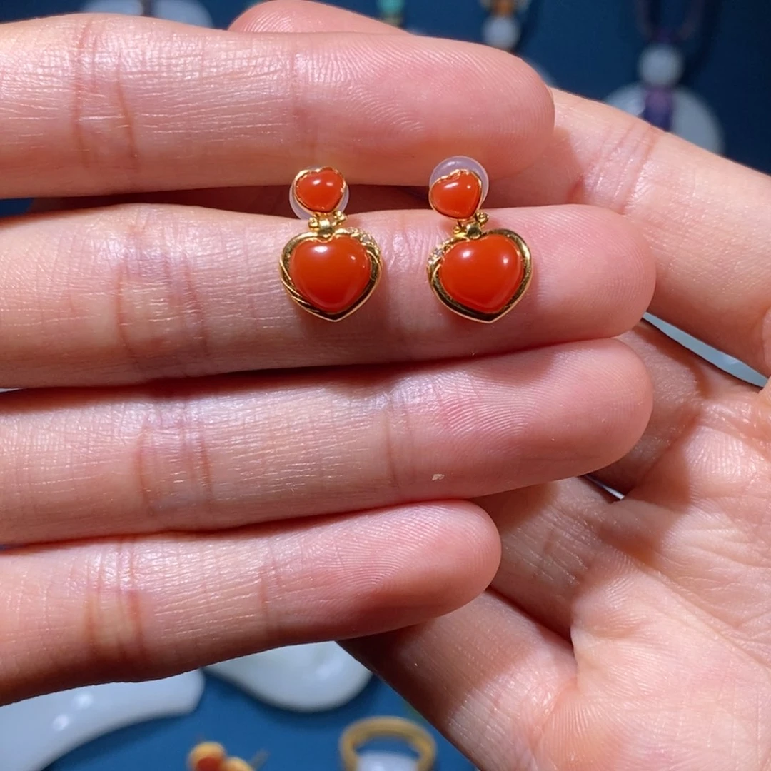 和田玉18K金镶嵌颈饰