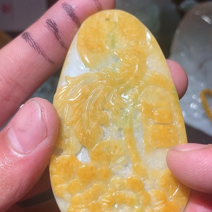 翡翠未镶嵌颈饰保真天然a货翡翠