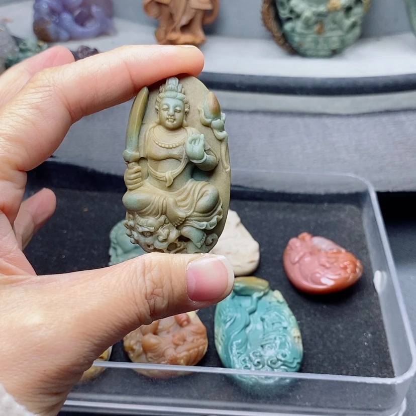 【闪购商品】定制石英质玉吊坠未镶嵌