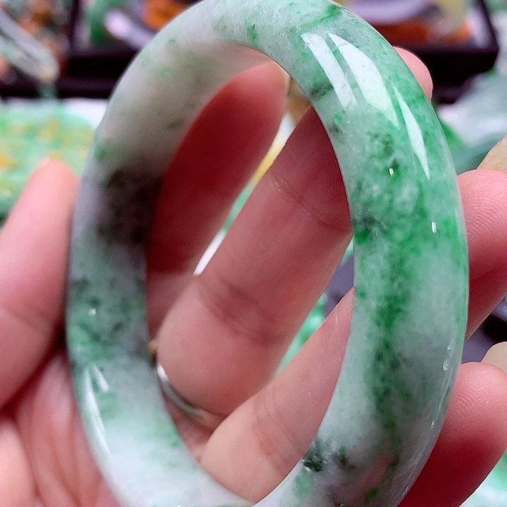 未镶嵌手镯翡翠翡翠
