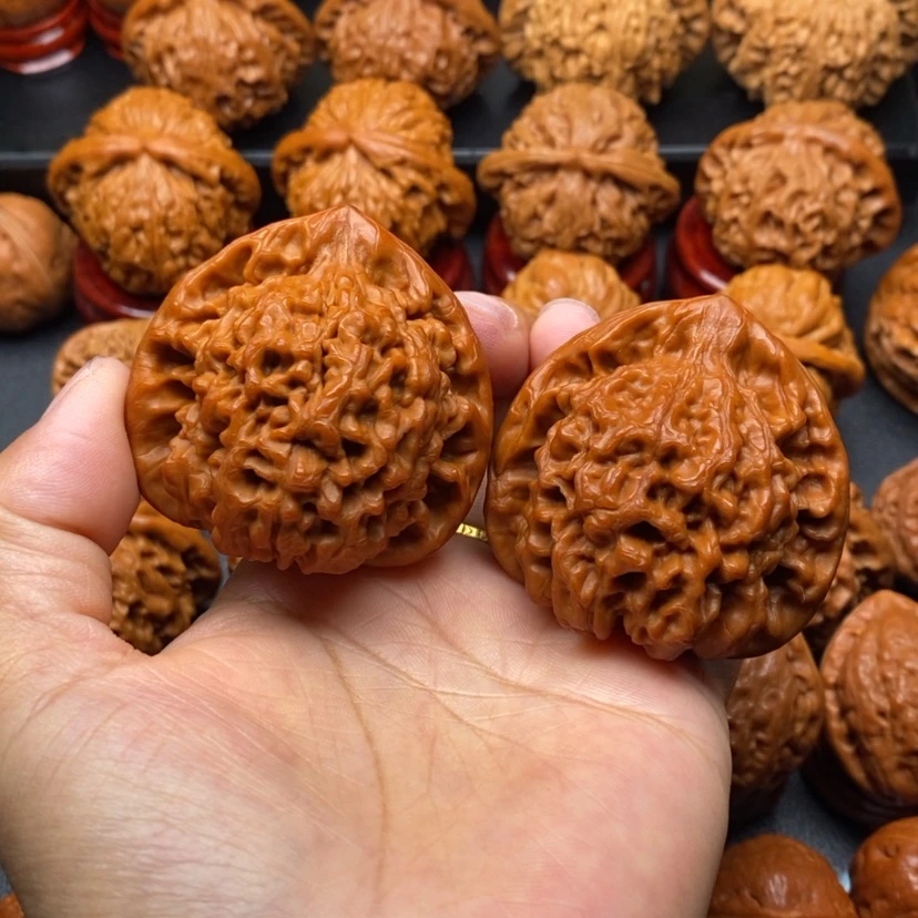 【闪购商品】文玩核桃把件49官帽