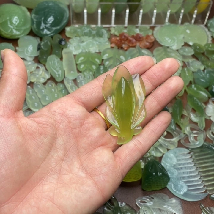 蛇纹石玉合金颈饰