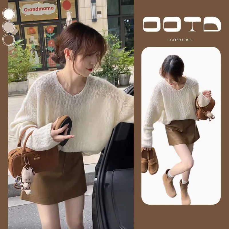 涤纶50%秋季今年流行漂亮套装女小个子针织衫圆领毛衣洋气半身裙