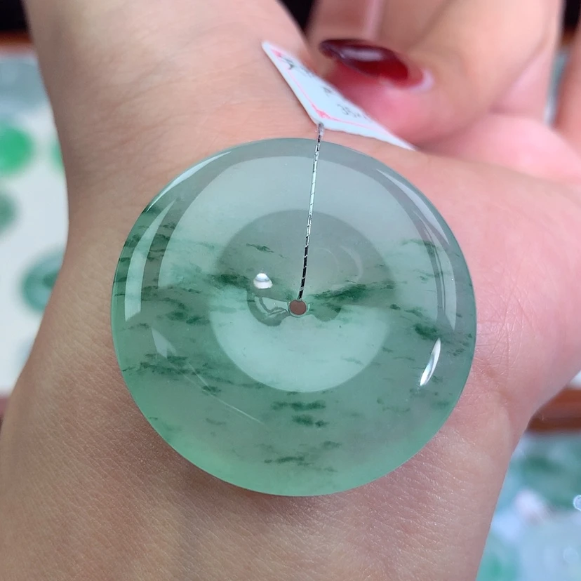 【闪购商品】翡翠吊坠(不含链)未镶嵌