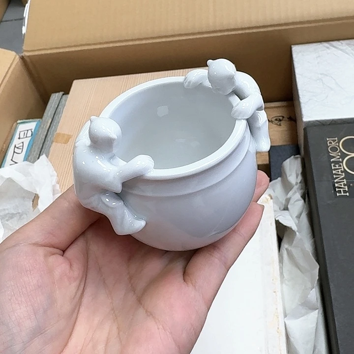 精品瓷器。