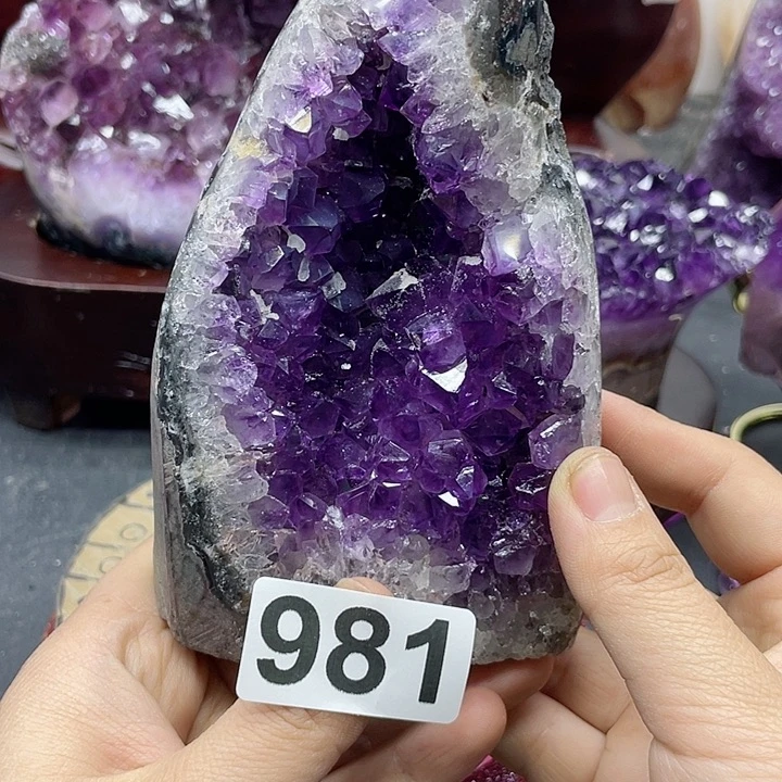 水晶大型摆件（非配饰）未镶嵌