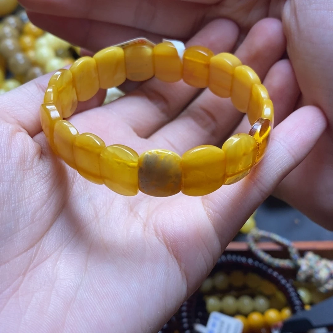 琥珀未镶嵌珠宝奇石蜜蜡
