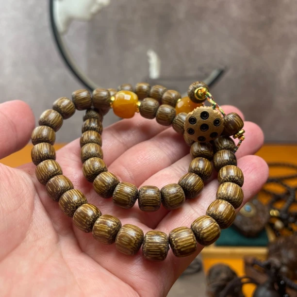 （一路莲升）8/9印尼贡木天然复古精工原木雕刻挂件