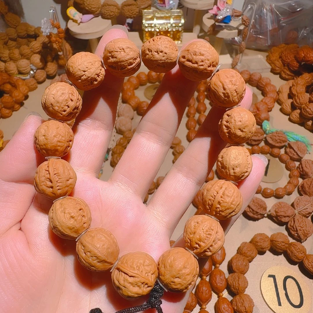 文玩核桃吊坠吞金兽