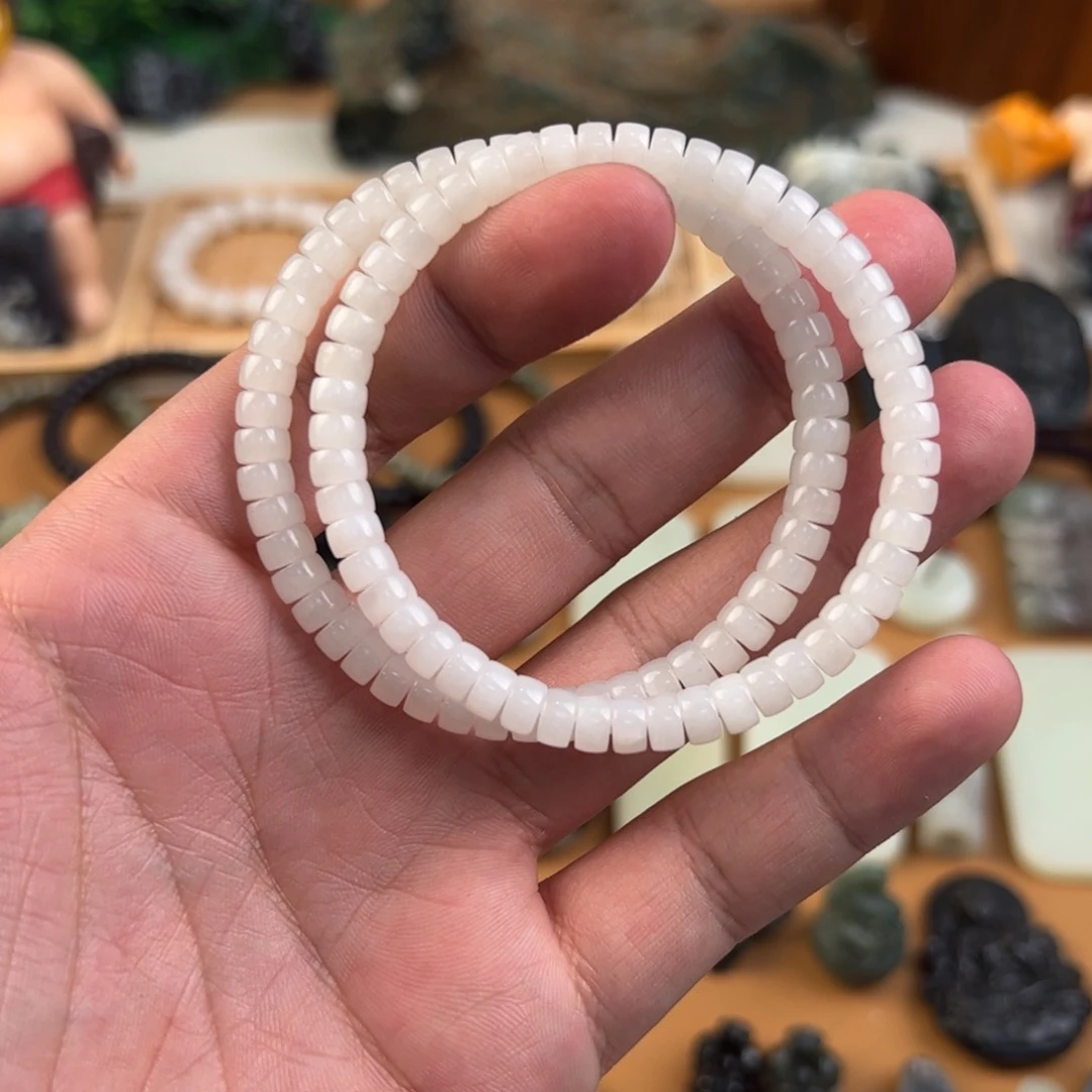 和田玉颈饰未镶嵌司*