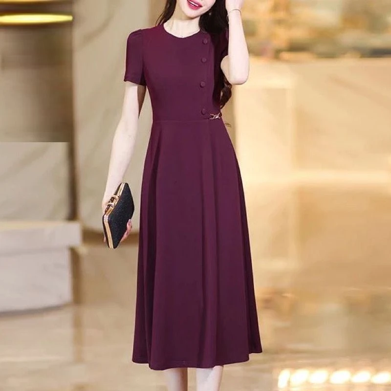 酒红色连衣裙2025夏季女新款短袖气质收腰显瘦减龄长连衣裙