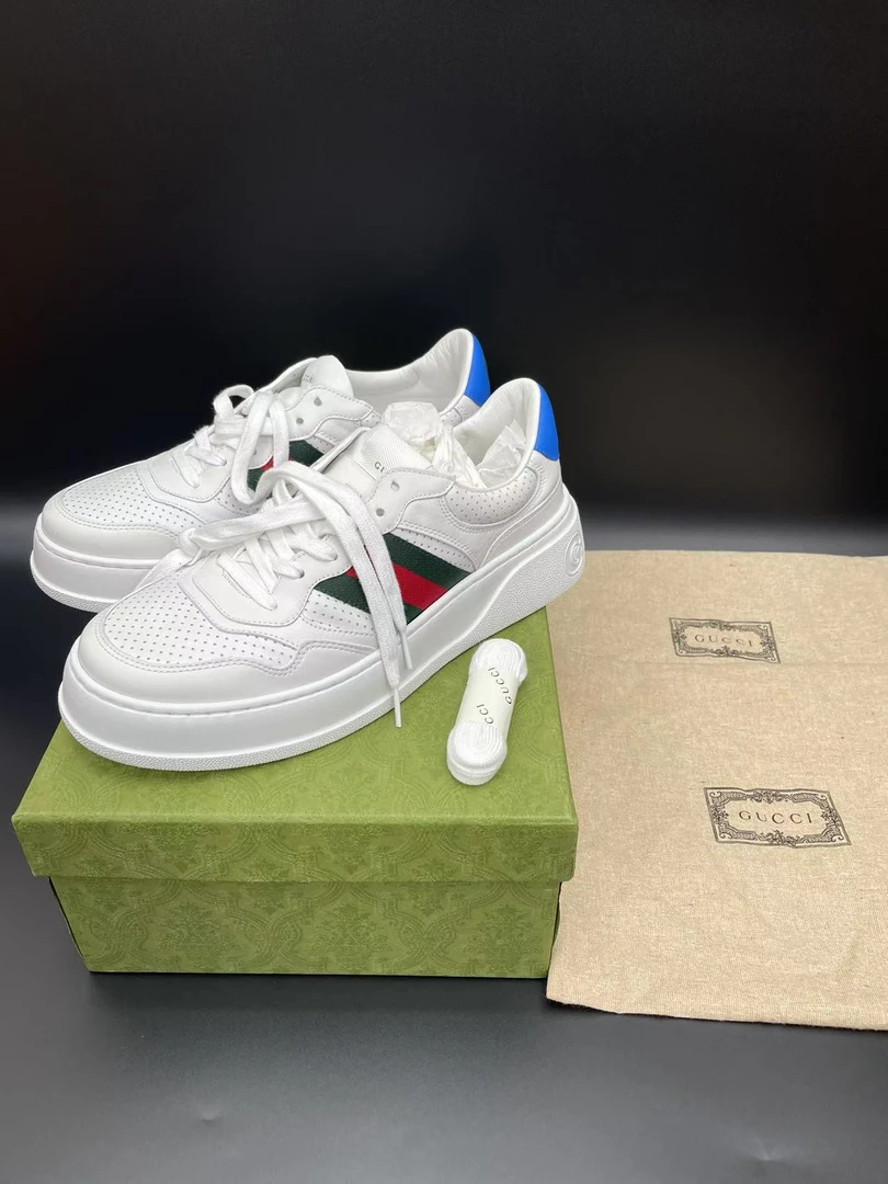 全新未使用 GUCCI/古驰 42码 皮革红绿条纹织带小白鞋
