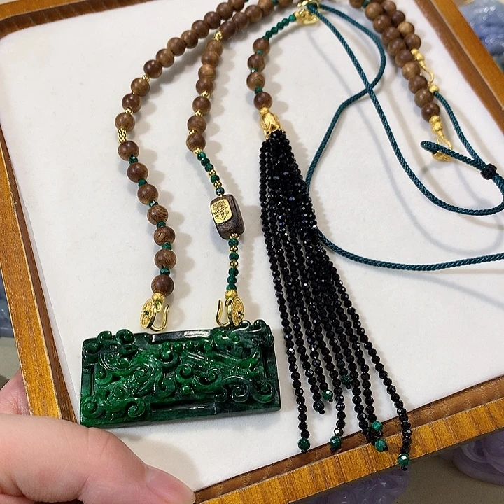 翡翠未镶嵌颈饰翡翠吊坠