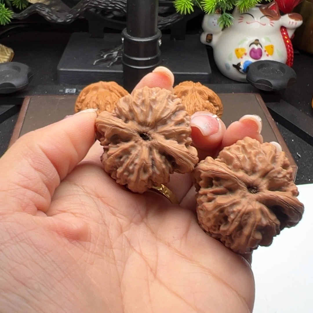 文玩核桃把件天眼