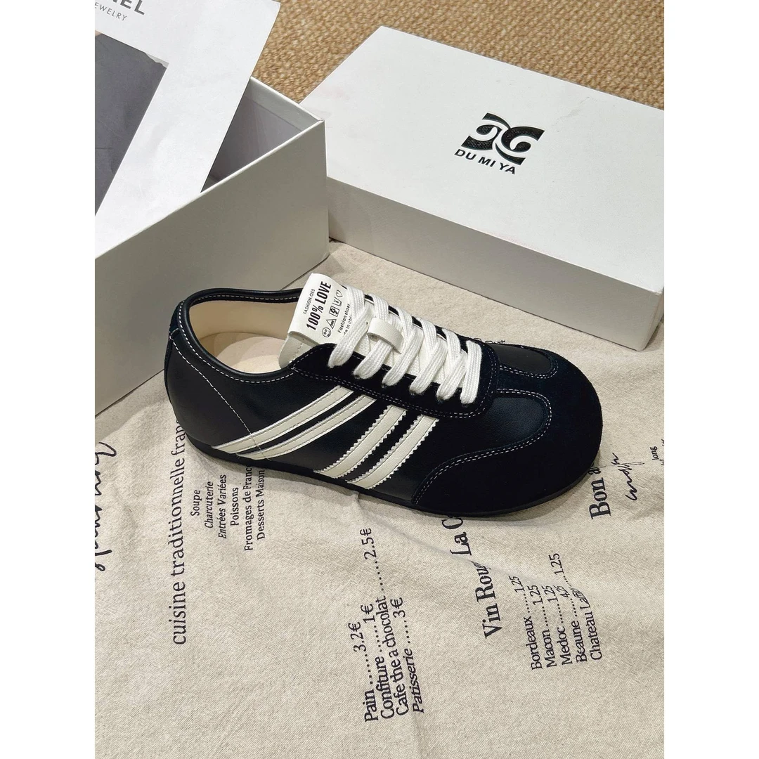 圆头复古平底休闲鞋简约休闲女鞋D7065808