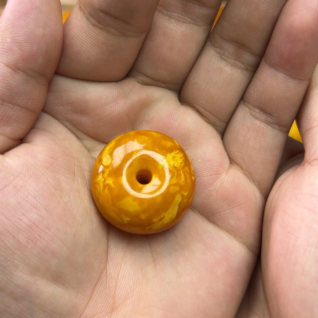 未镶嵌吊坠(不含链)蜜蜡