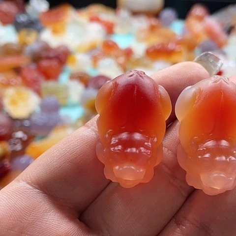 未镶嵌颈饰玛瑙/玉髓青*