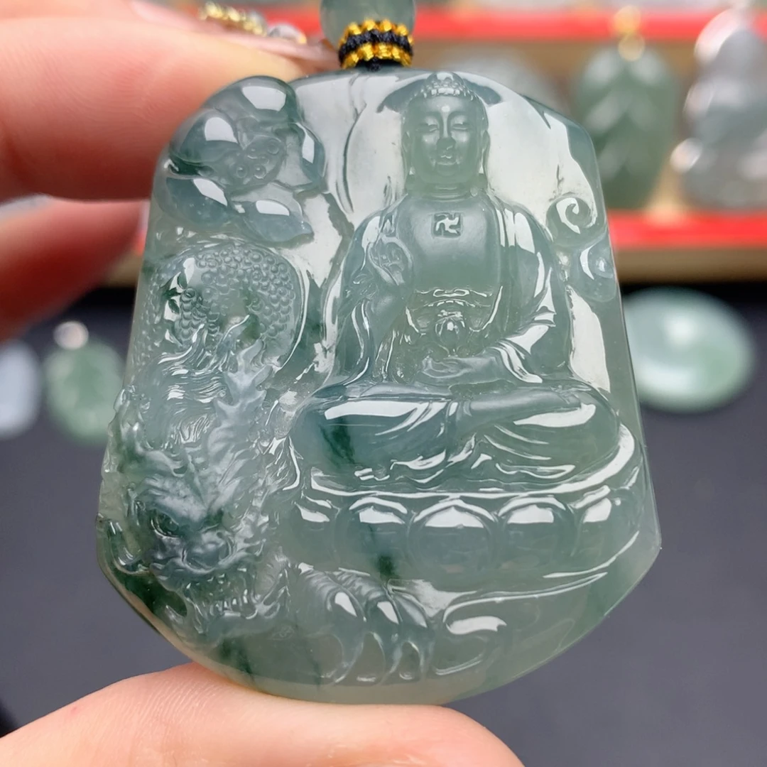 翡翠未镶嵌颈饰阿弥陀佛