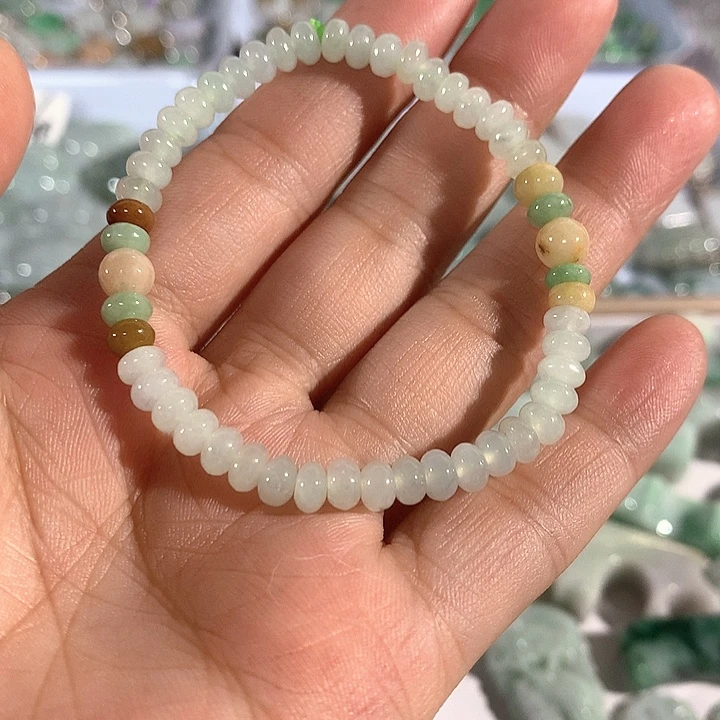 翡翠未镶嵌颈饰手串