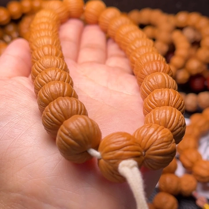 猴头核桃吊坠土豪手持