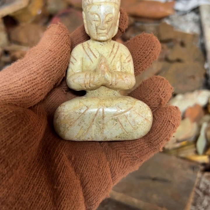 和田玉（黄玉）未镶嵌挂件