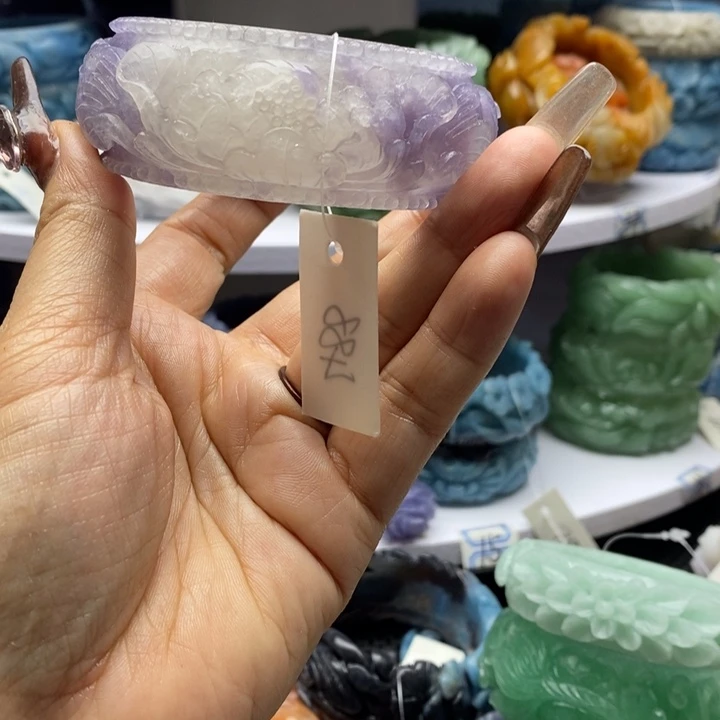 未镶嵌手镯石英岩玉
