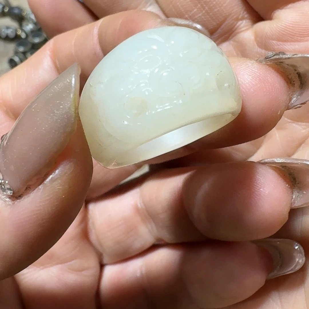 和田玉（糖玉）挂件未镶嵌鹿*