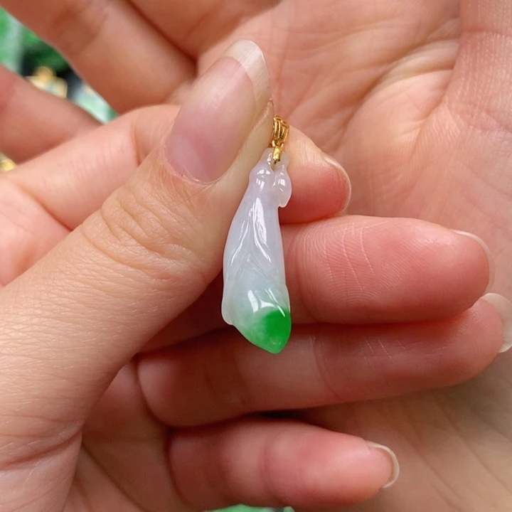 翡翠颈饰未镶嵌吊坠