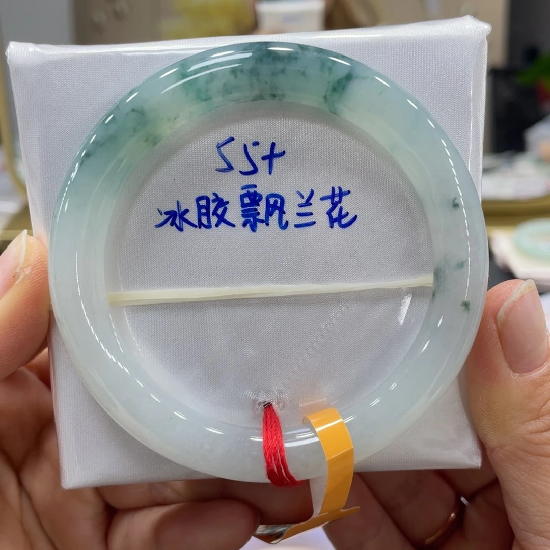 未镶嵌手镯翡翠翡翠