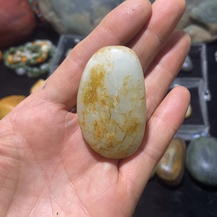 和田玉（糖玉）未镶嵌挂件