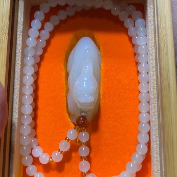 和田玉颈饰未镶嵌B****R