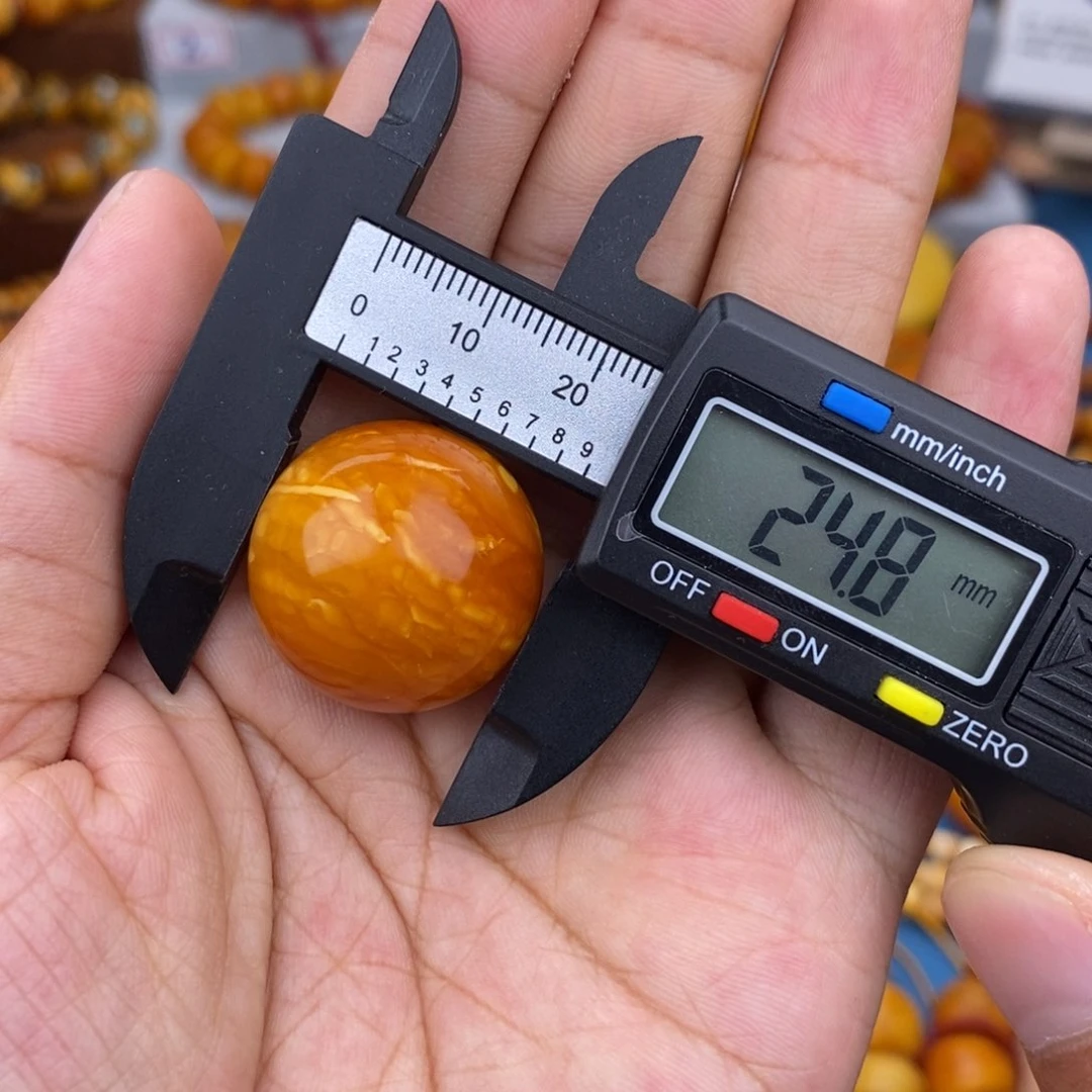 未镶嵌琥珀珠宝奇石