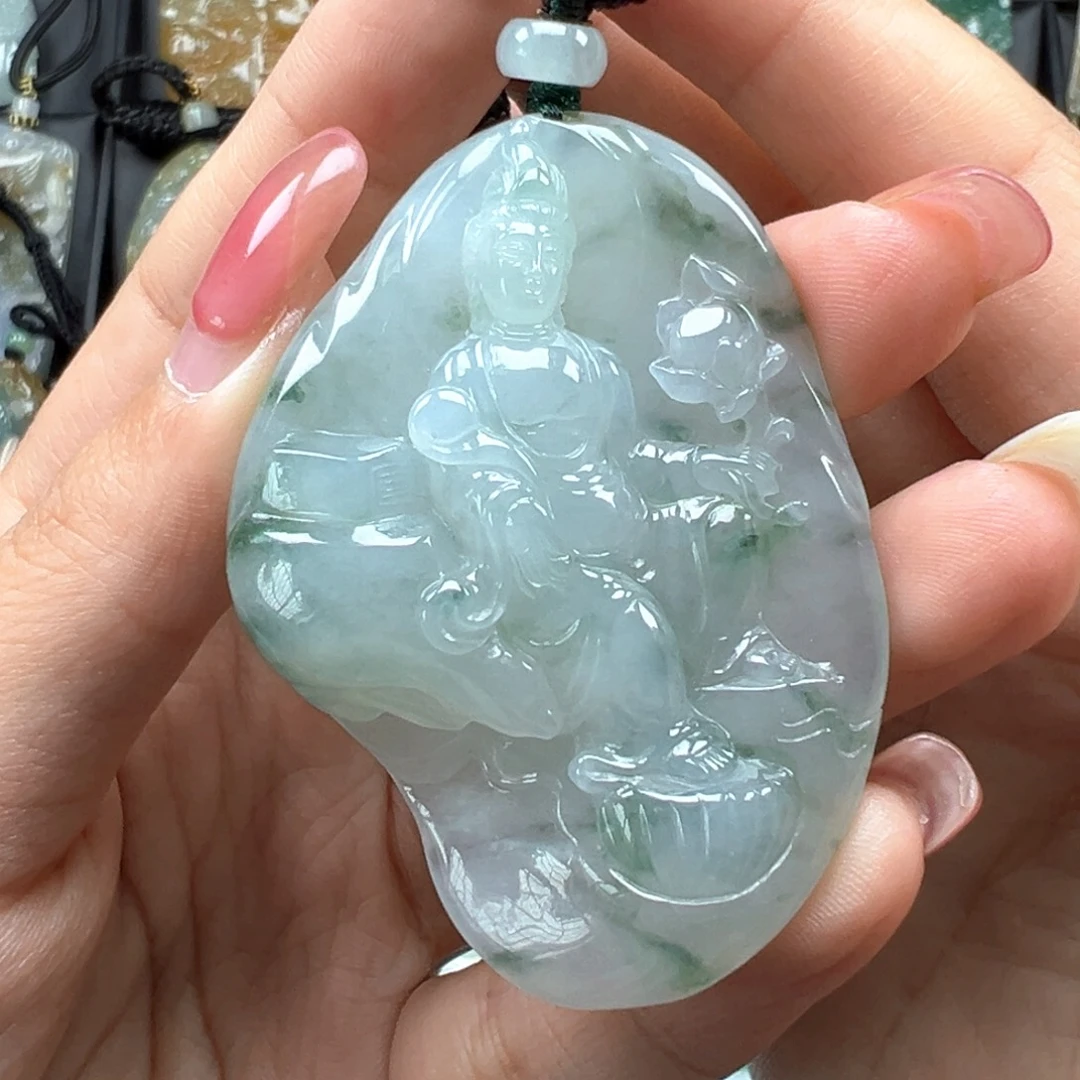 高***勇颈饰未镶嵌翡翠观音