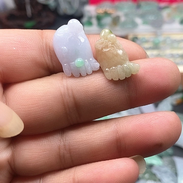 吊坠(不含链)未镶嵌翡翠一个50