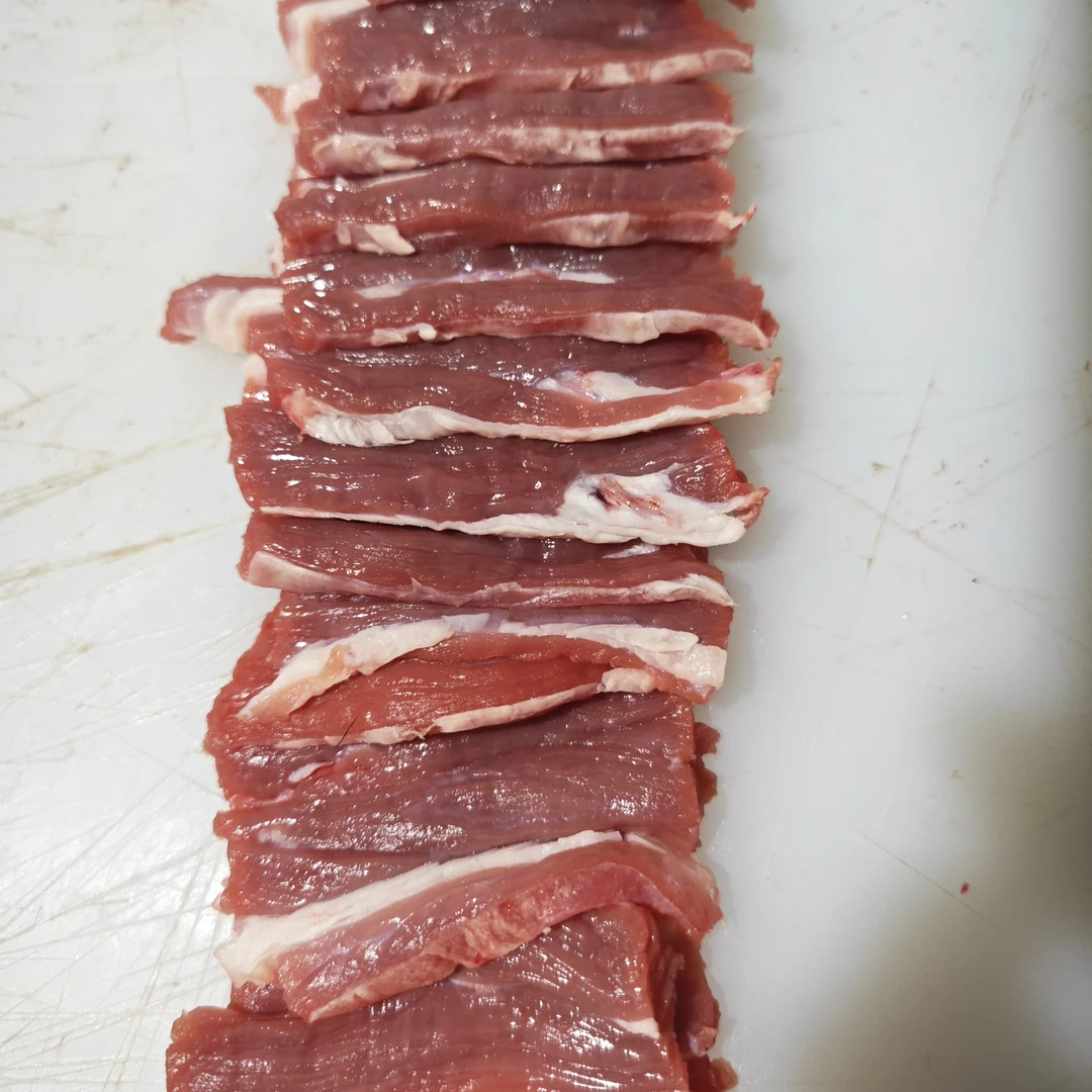 【村级产业】谷物草料饲养牛肉切片切丝