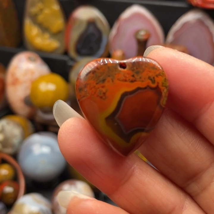 玛瑙/玉髓未镶嵌颈饰