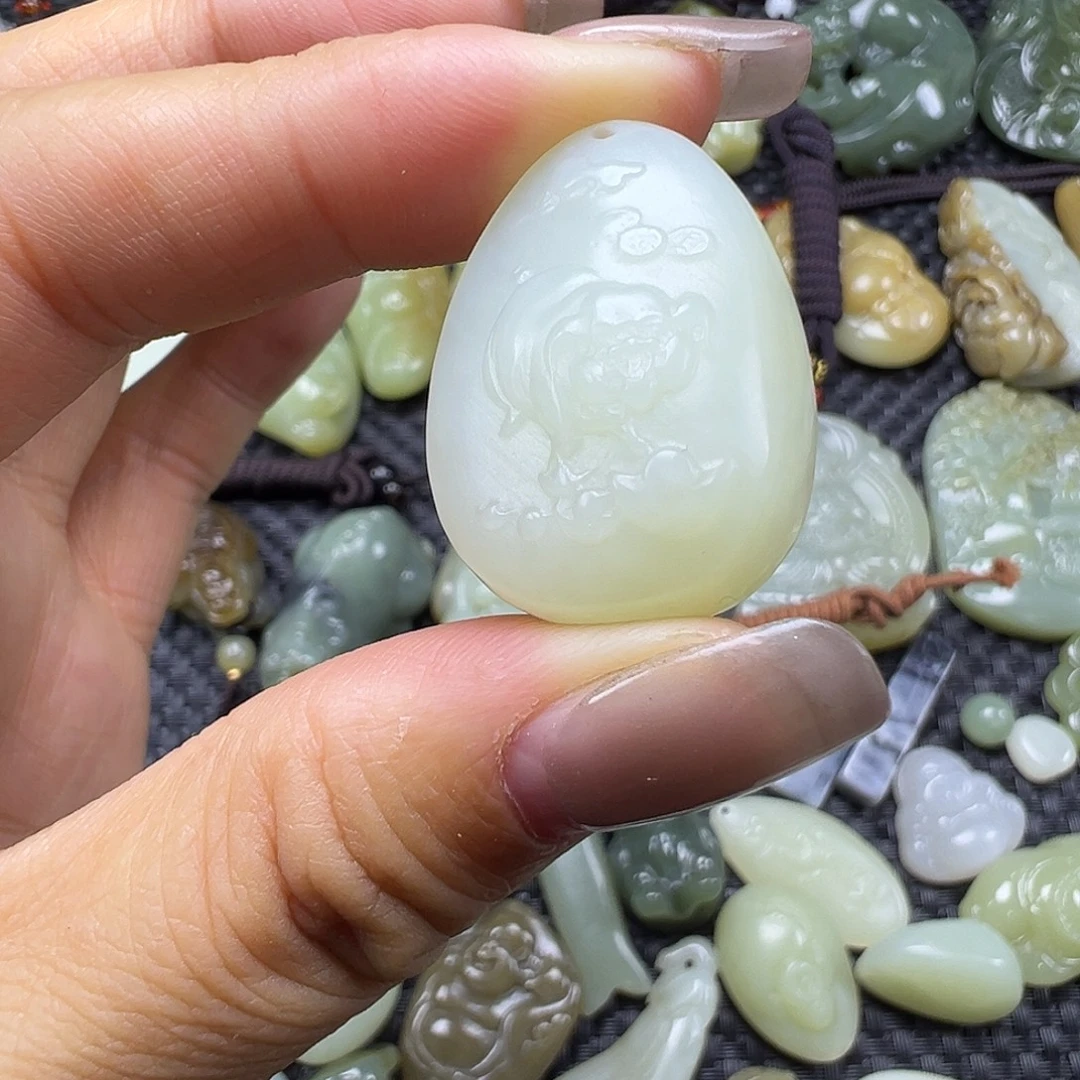 和田玉未镶嵌吊坠(不含链)福利漏，卡29.8（漏，不退不换）