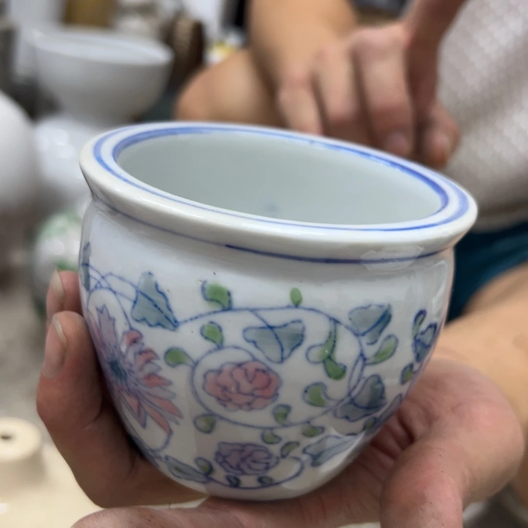 微瑕青花瓷器值得厚爱