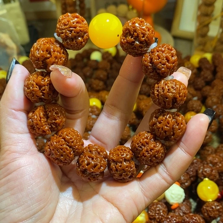 金刚菩提手串205玉化黄肉逛琉璃