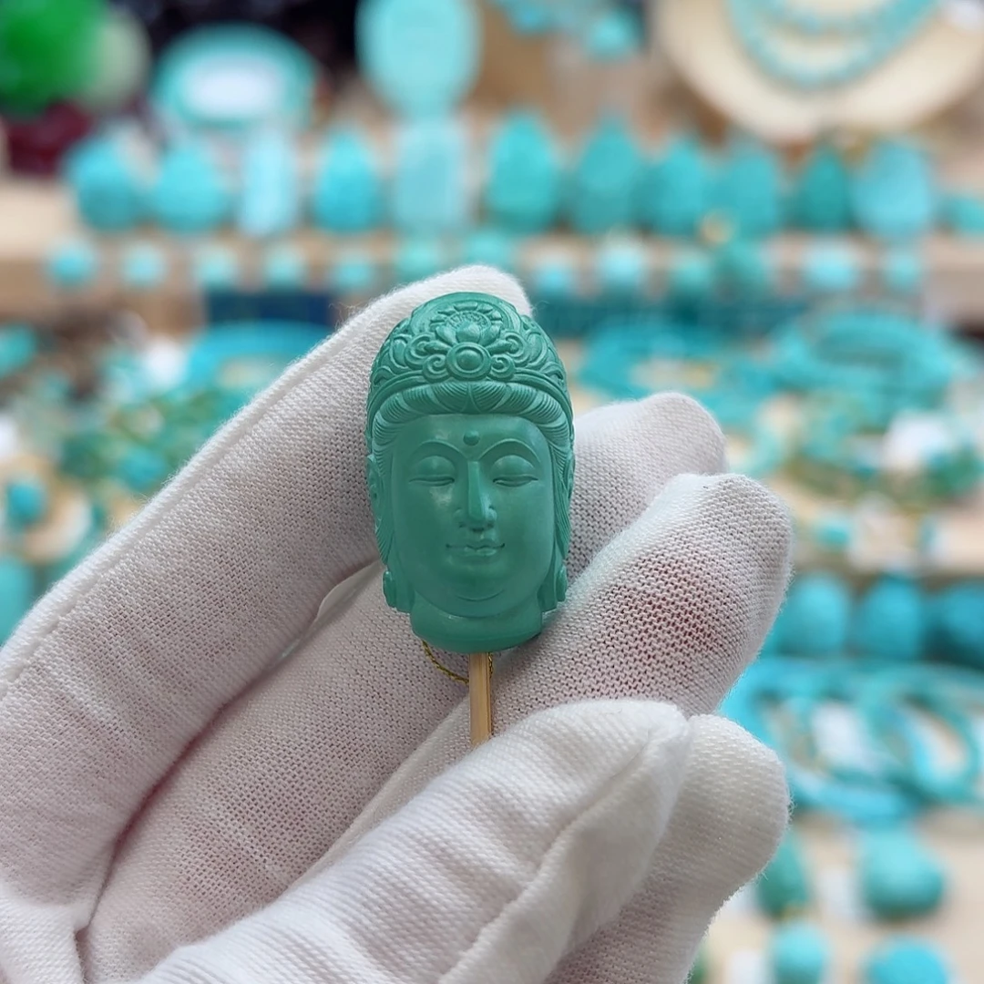 绿松石未镶嵌珠宝奇石