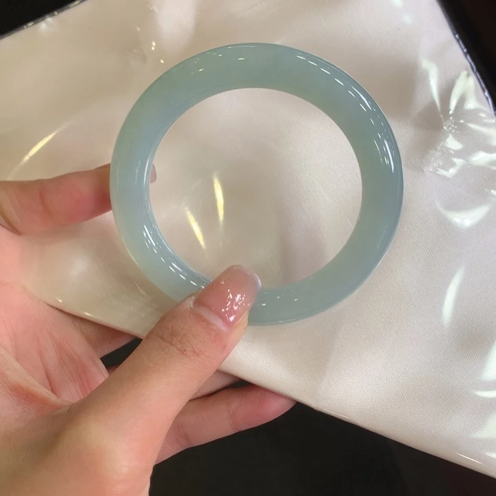 翡翠未镶嵌手镯54圈口