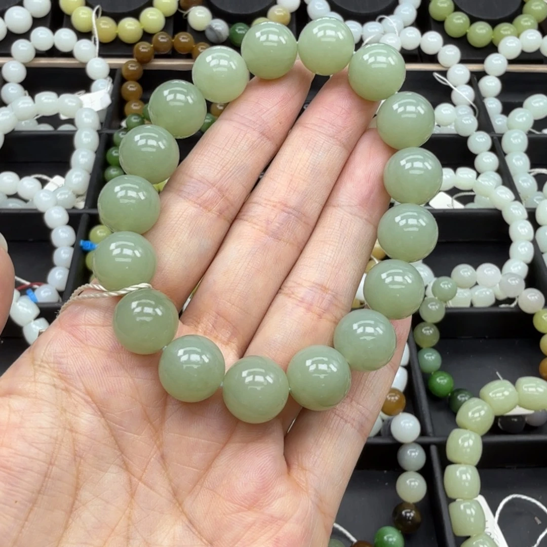 和田玉未镶嵌手链