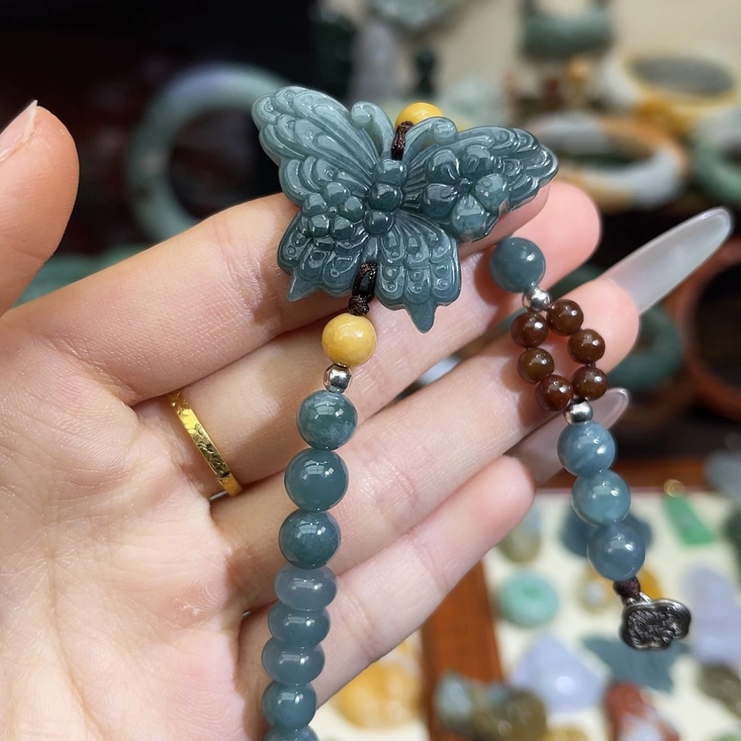 翡翠未镶嵌手链瘦脸