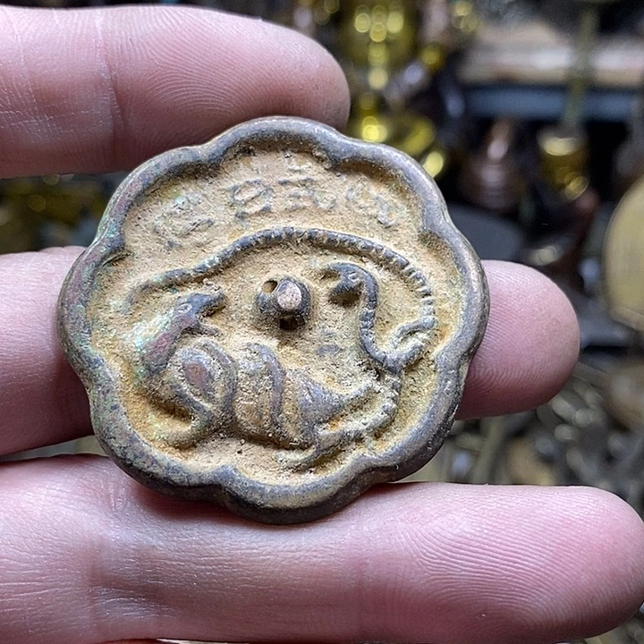 文***人小杨推荐铜物件一个