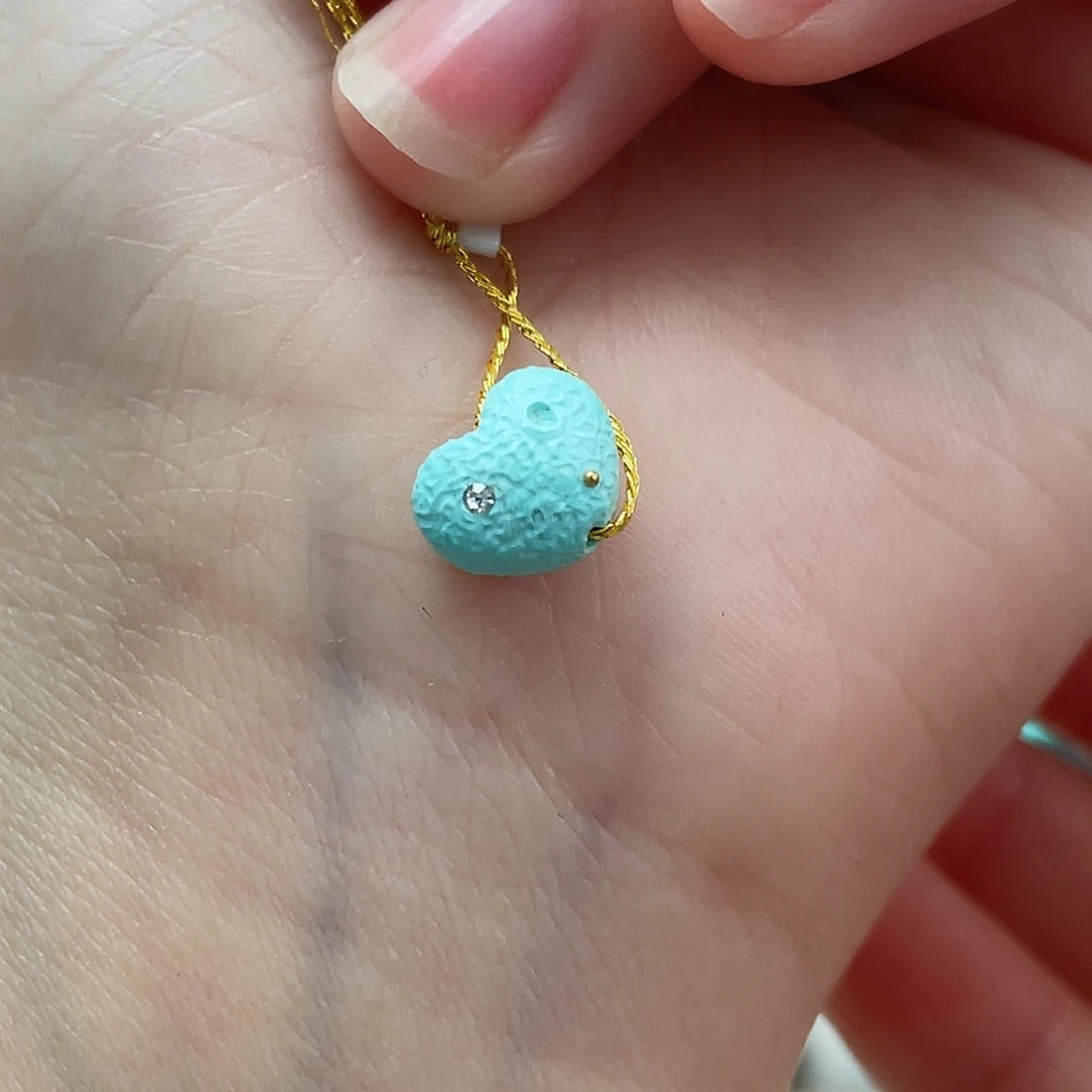 绿松石颈饰未镶嵌